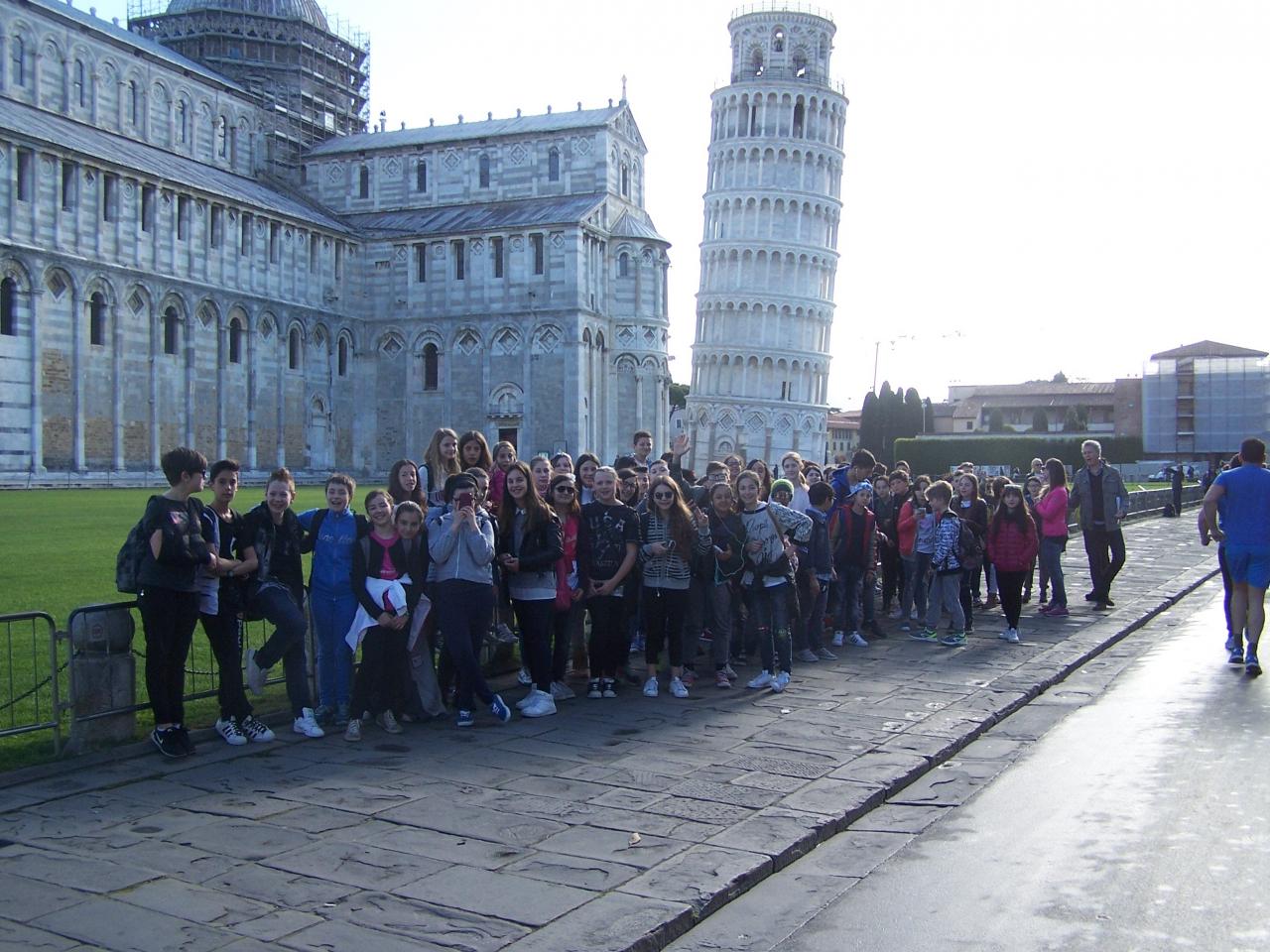 Foto di gruppo in piazza dei Miracoli