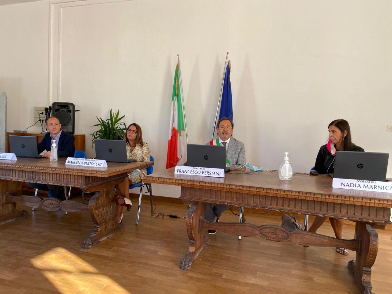 La conferenza stampa del sindaco e degli assessori in aula magna
