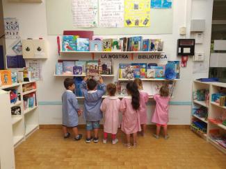 La biblioteca della scuola