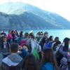 Il Golfo del Paradiso dal belvedere davanti a Castel Dragone, con le professoresse Alice Bertoncini, Laura Gianfranceschi e Lorenza Corsetti