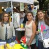Giovani volontari al lavoro